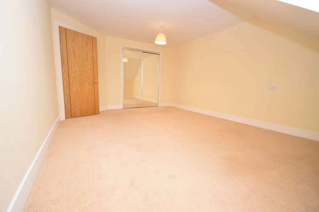 Mill Street, Whitchurch, photo 9