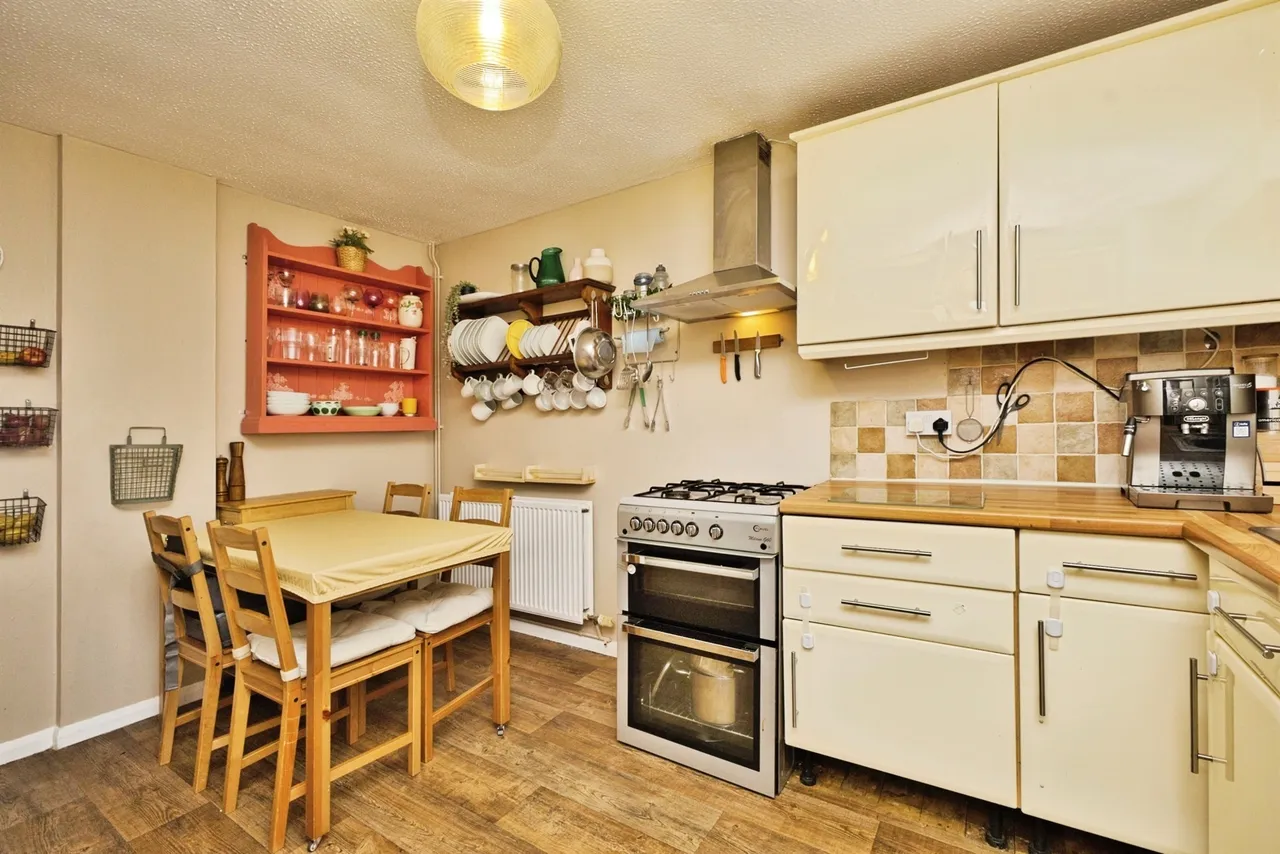 Sandringham Road, Yeovil, BA21, photo 5