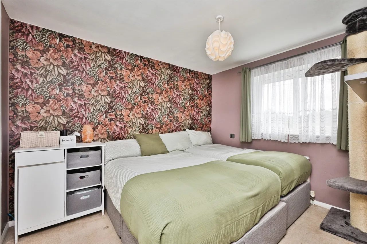 Sandringham Road, Yeovil, BA21, photo 8