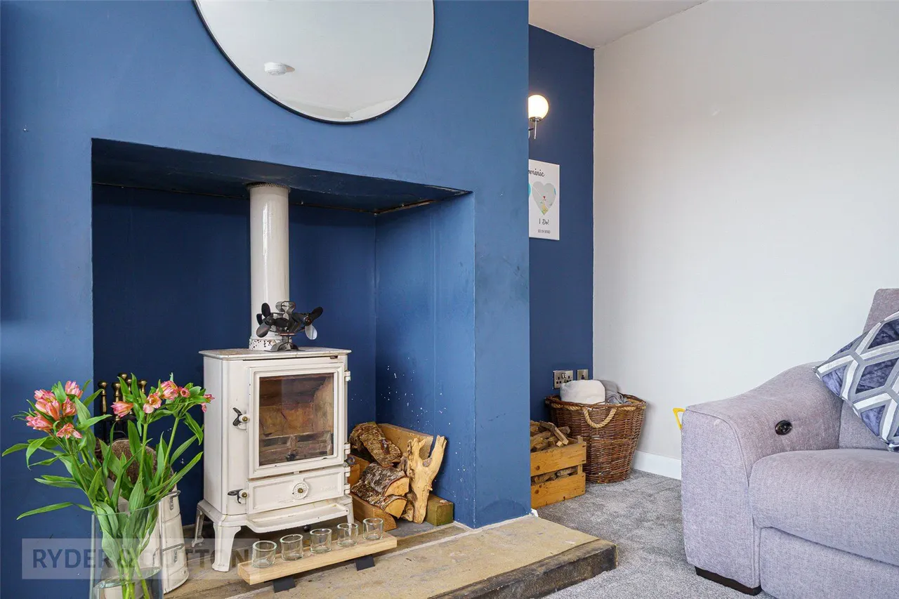 Linfit Lane, Linthwaite, HD7, photo 12