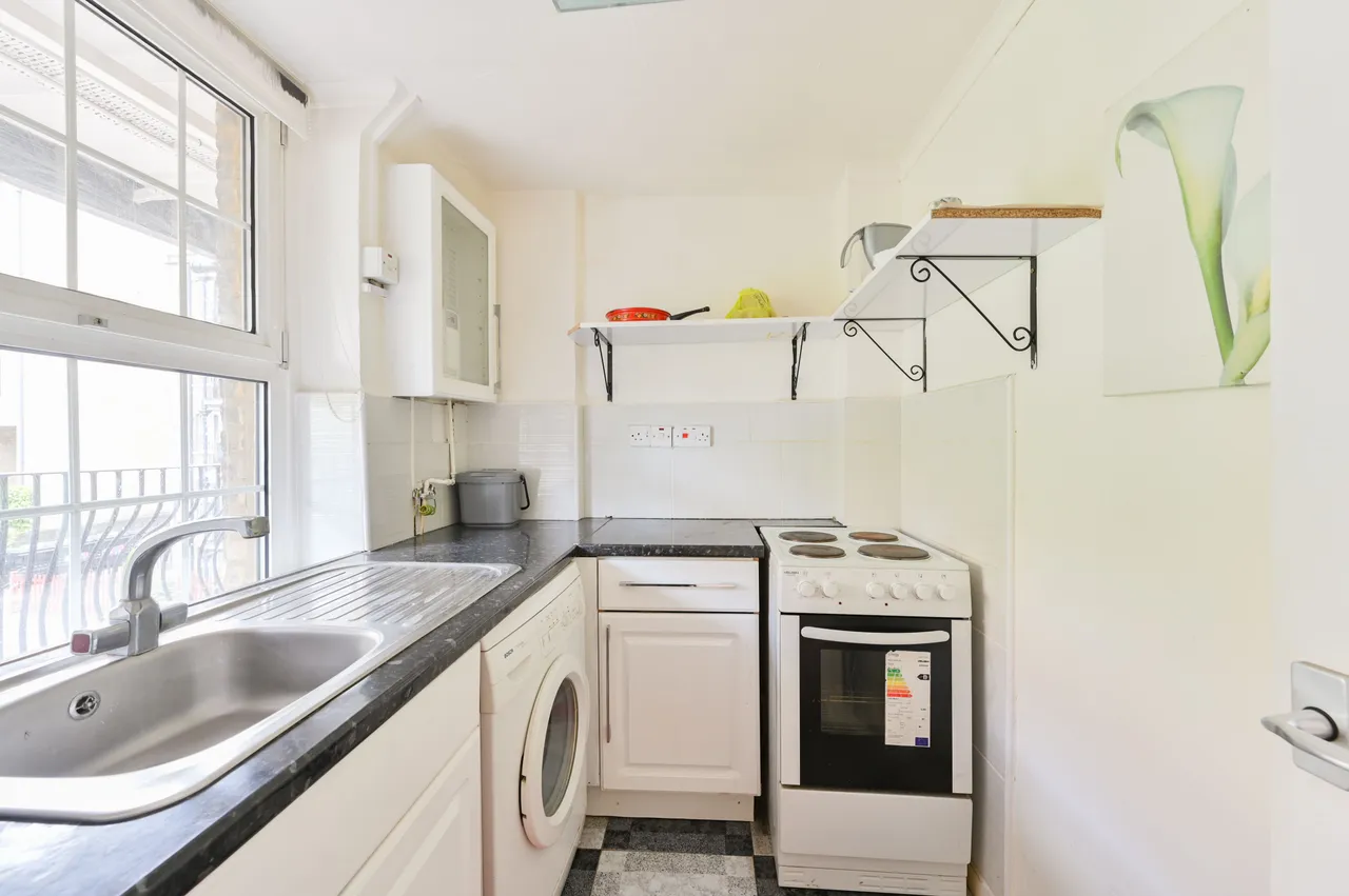 58 Gatliff Close, Ebury Bridge Road, London, photo 4