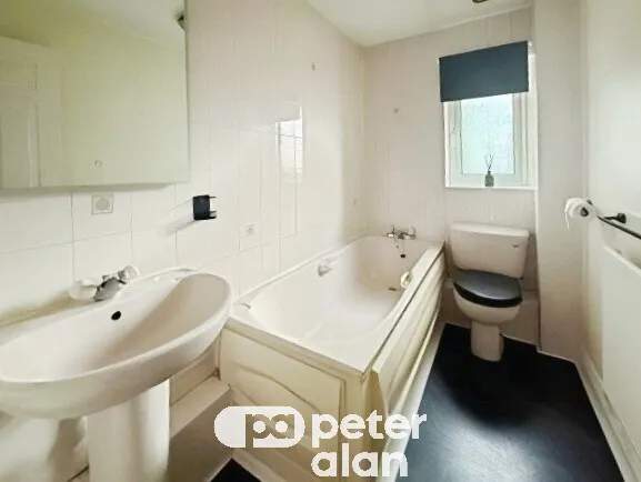 Rushfield Gardens, Bridgend, CF31, photo 10