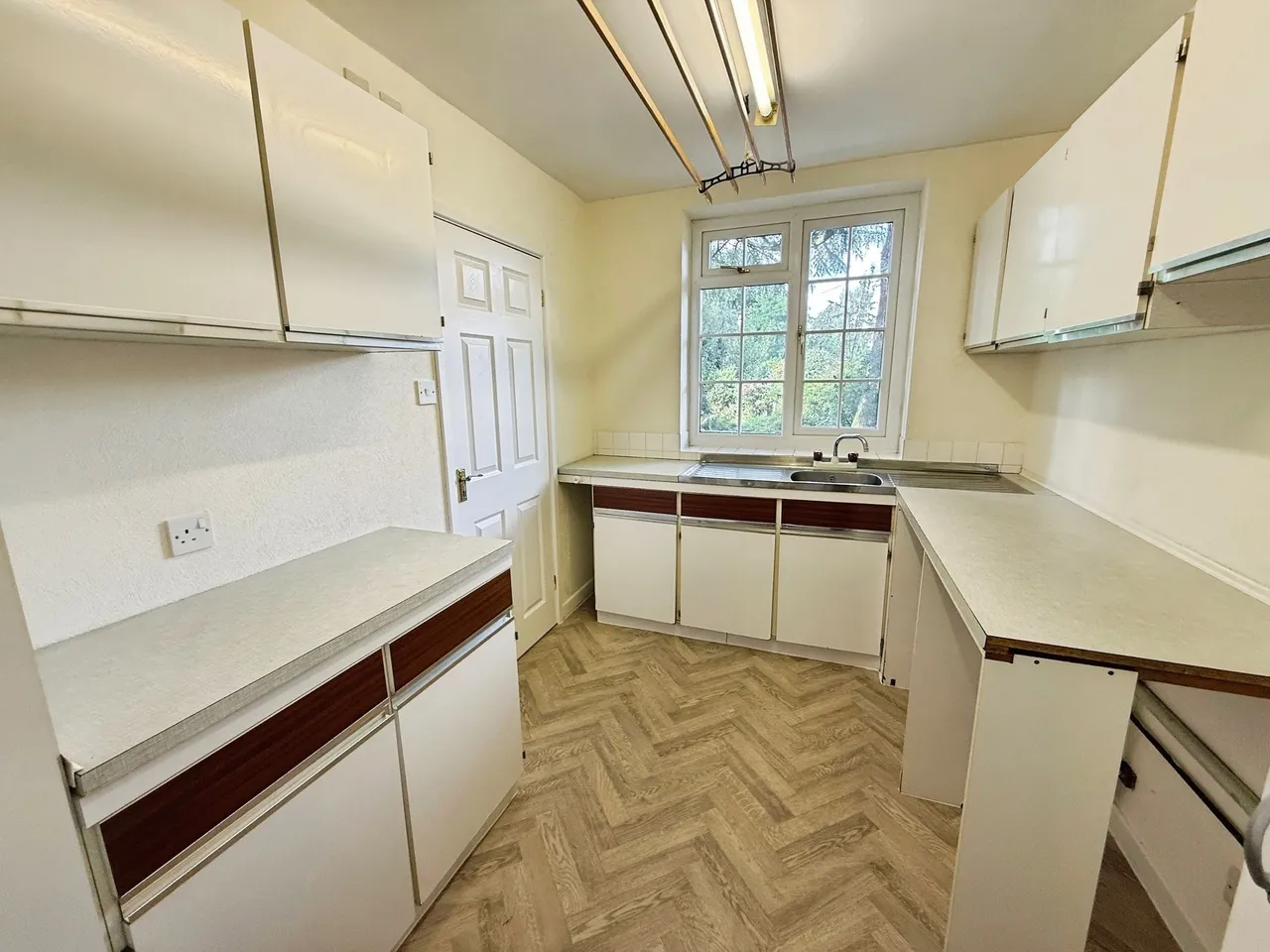 Heathbank Road, Cheadle, photo 10