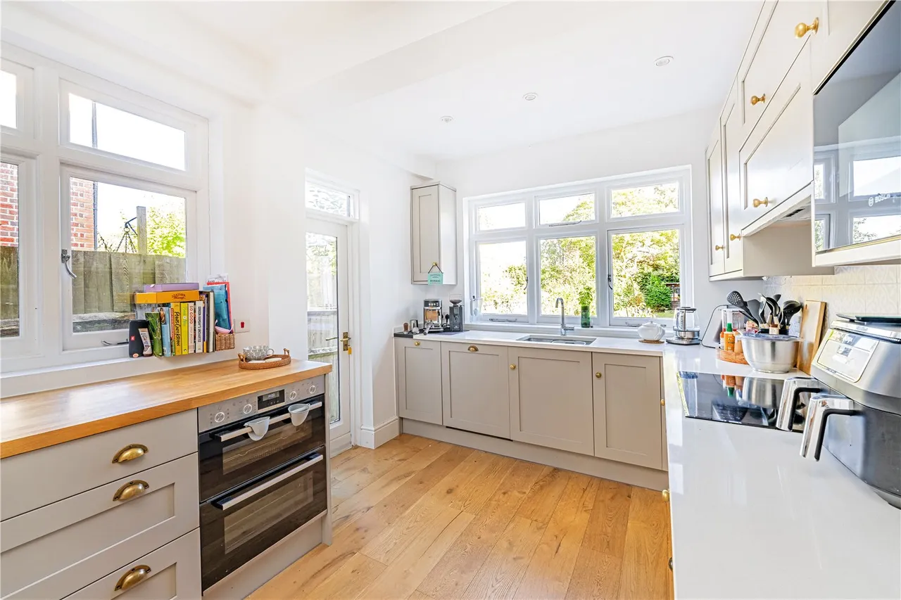 Wensleydale Road, Hampton, TW12 2LT, photo 11