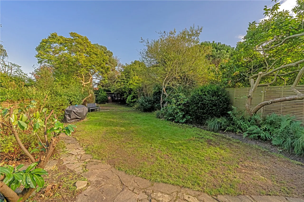 Wensleydale Road, Hampton, TW12 2LT, photo 13