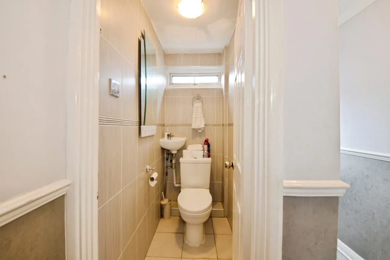 Rowan Way, Romford, RM6, photo 8