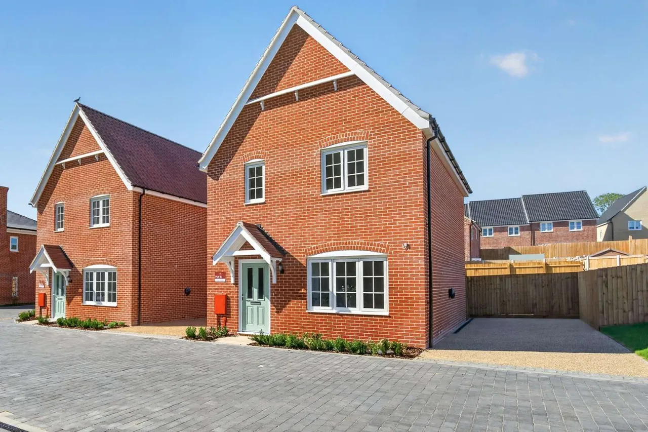Fallows Watch, Duck Street, Little Easton, Dunmow, CM6 2JE, photo 4