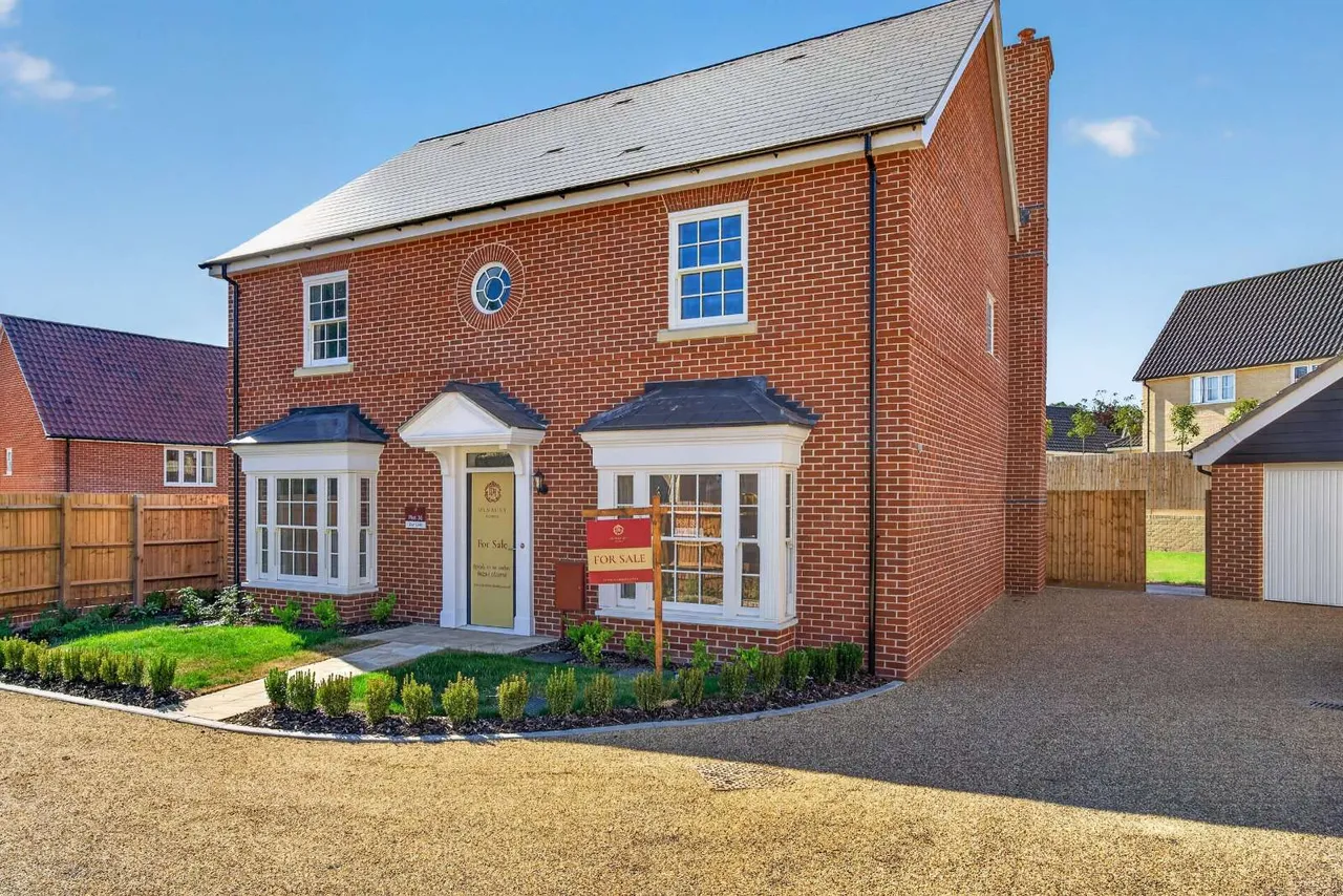 Fallows Watch, Duck Street, Little Easton, Dunmow, CM6 2JE, photo 2