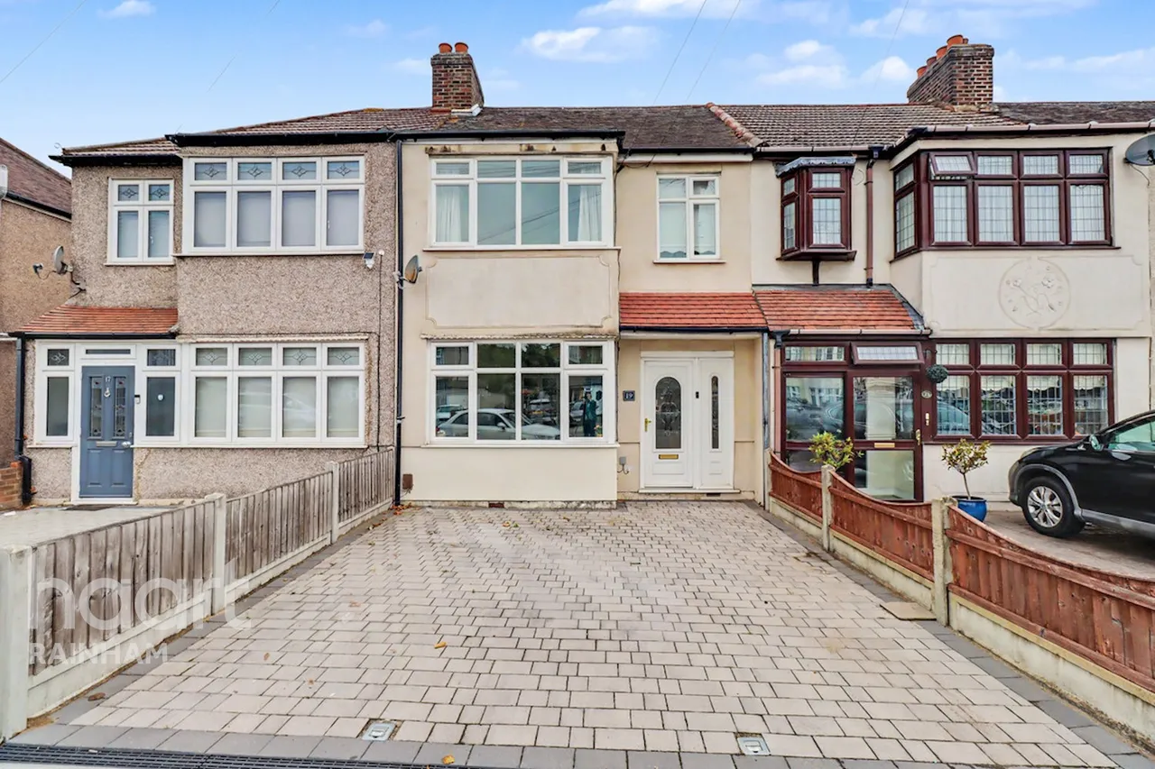 South End Road, Rainham, RM13, photo 18