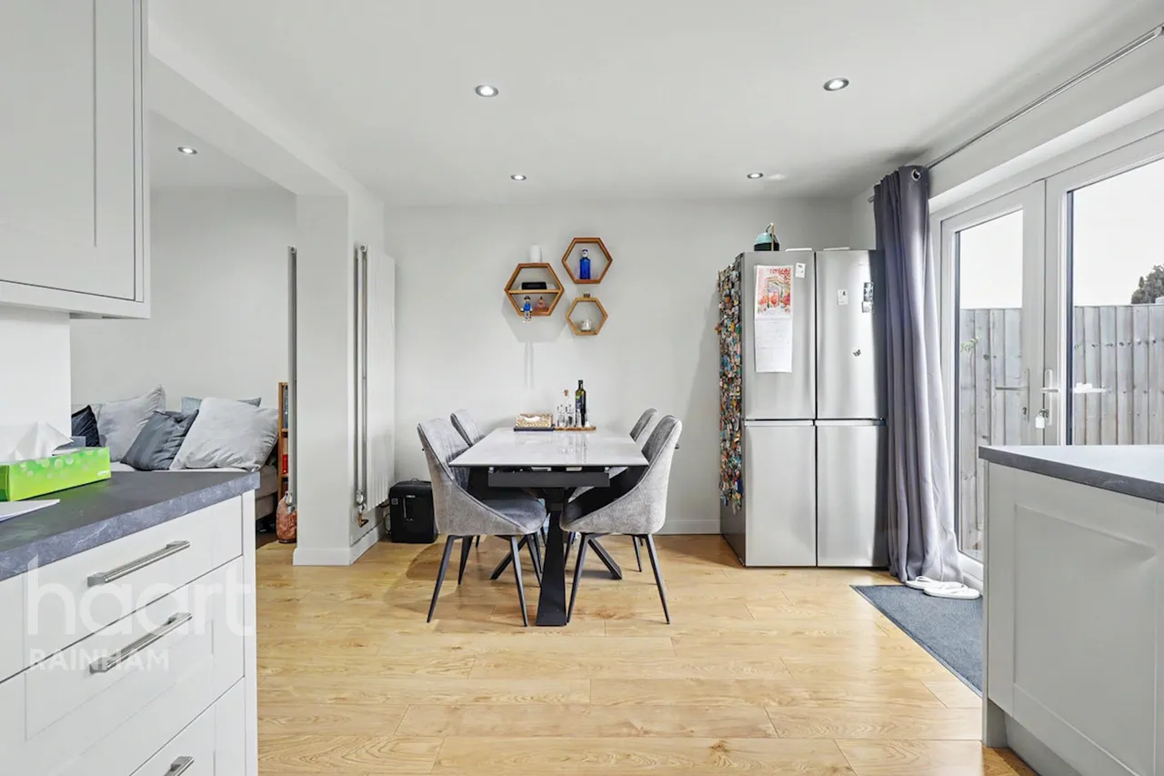South End Road, Rainham, RM13, photo 10