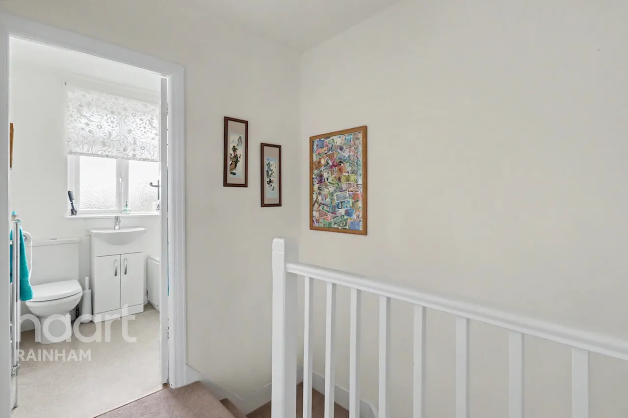 South End Road, Rainham, RM13, photo 11