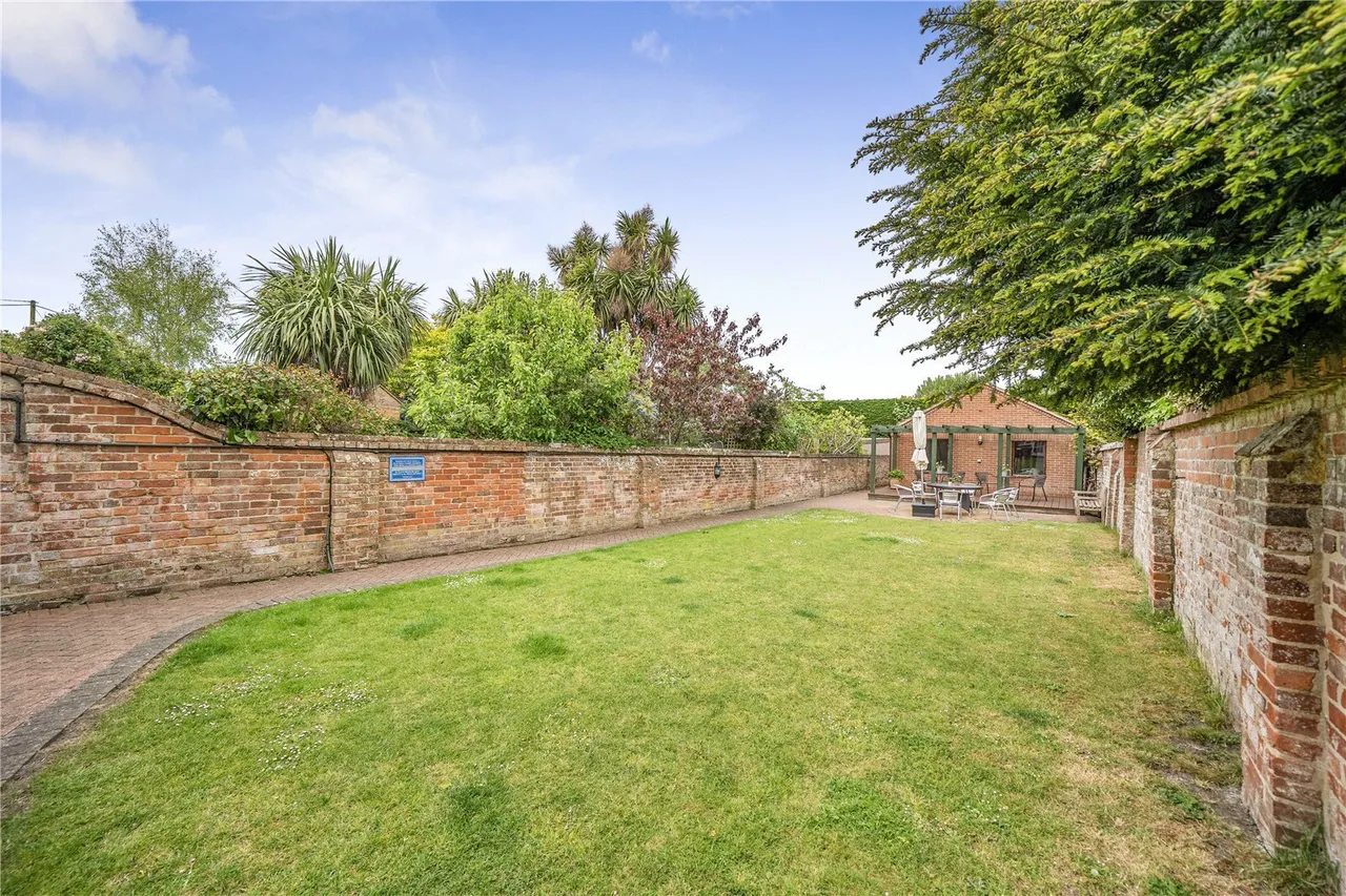 West Bay Road, Bridport, DT6, photo 19