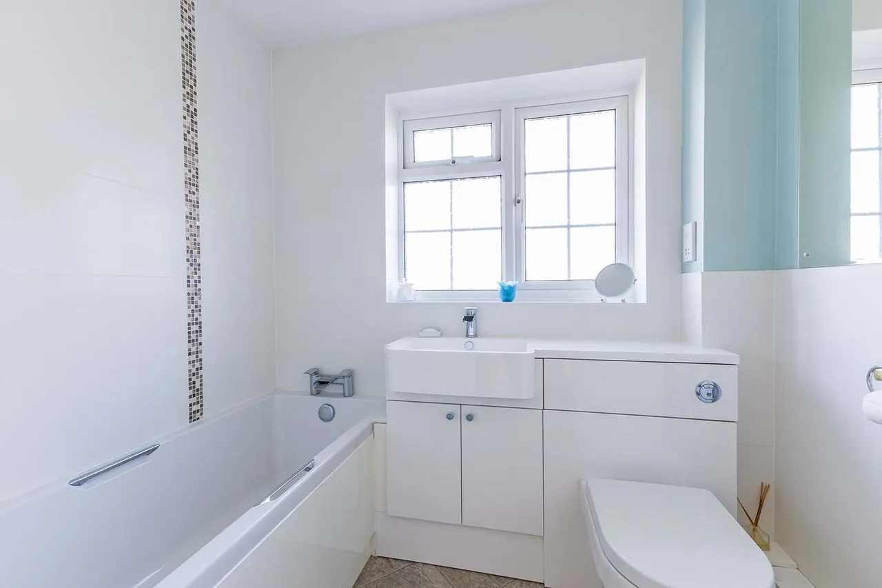 Balmoral, Cranbrook Drive, Maidenhead, Berkshire, photo 17