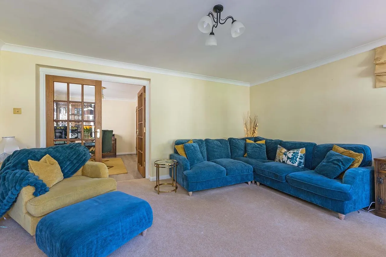 Balmoral, Cranbrook Drive, Maidenhead, Berkshire, photo 5