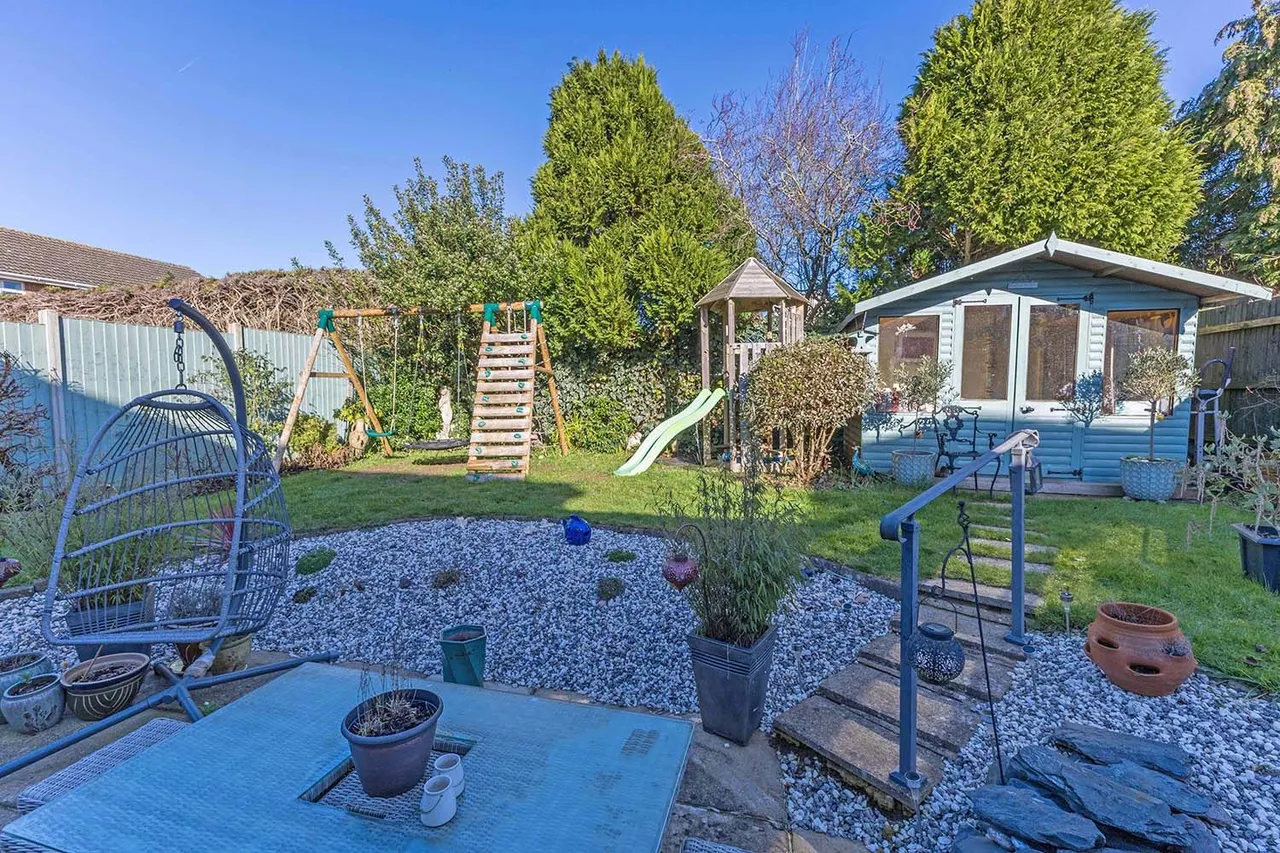 Balmoral, Cranbrook Drive, Maidenhead, Berkshire, photo 25