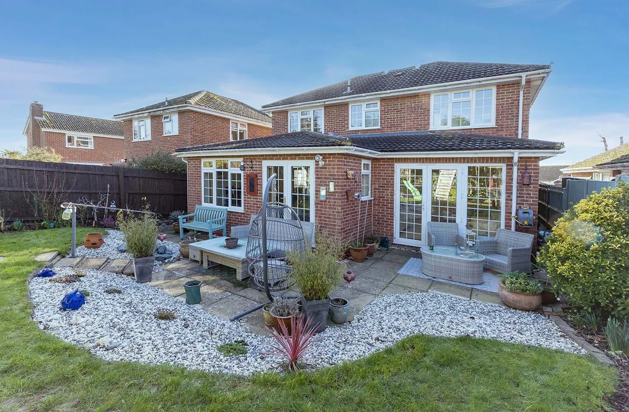 Balmoral, Cranbrook Drive, Maidenhead, Berkshire, photo 24
