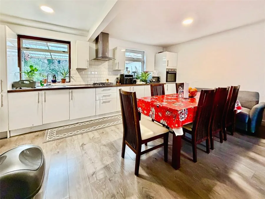 Honeycroft Hill, Uxbridge, UB10, photo 2