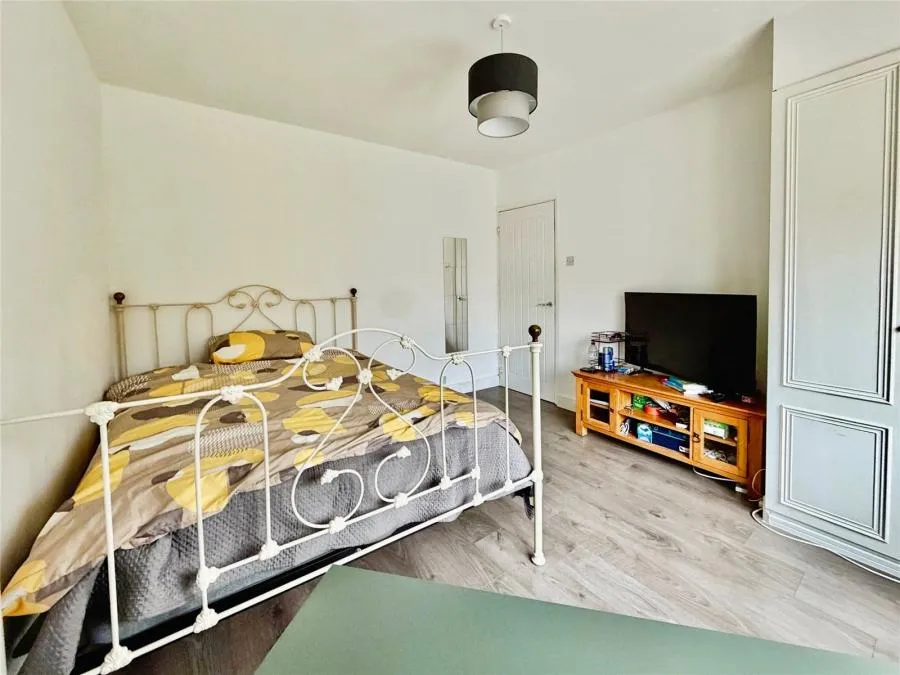 Honeycroft Hill, Uxbridge, UB10, photo 8