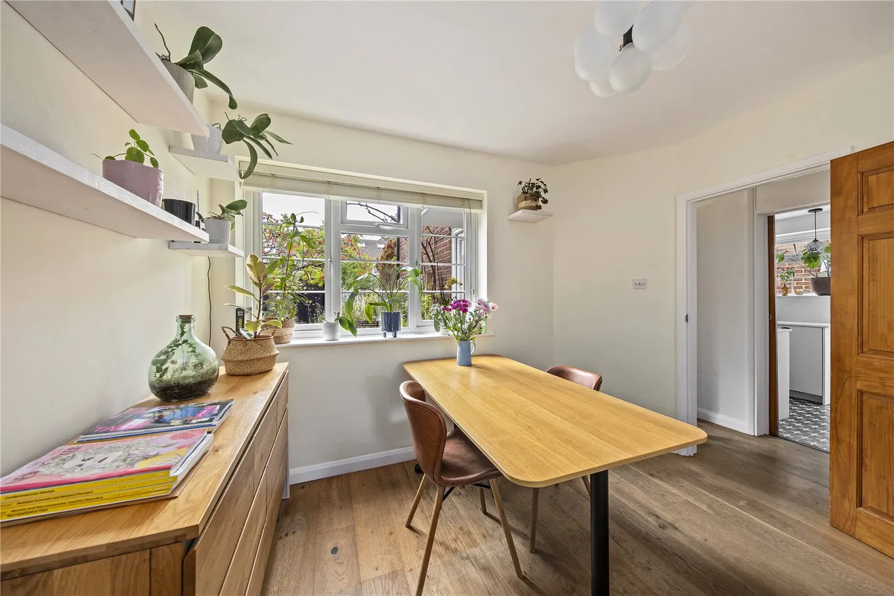 Greville Close, St Margarets, TW1, photo 4