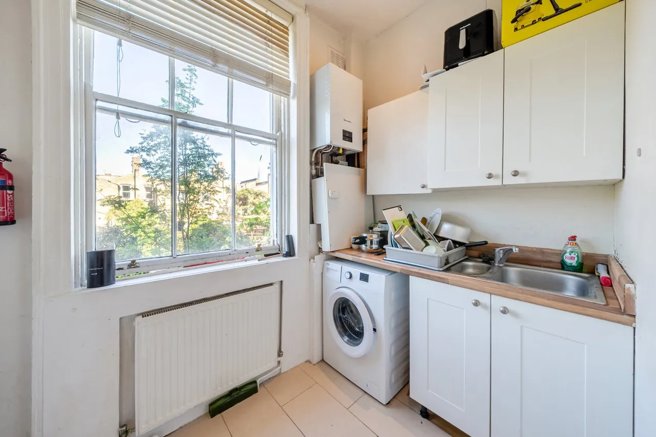 Surrey Square, SE17, photo 14