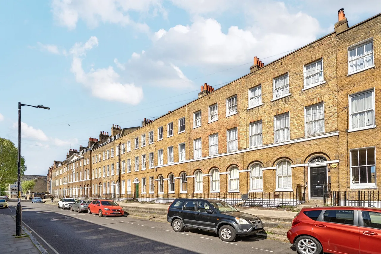 Surrey Square, SE17, photo 16