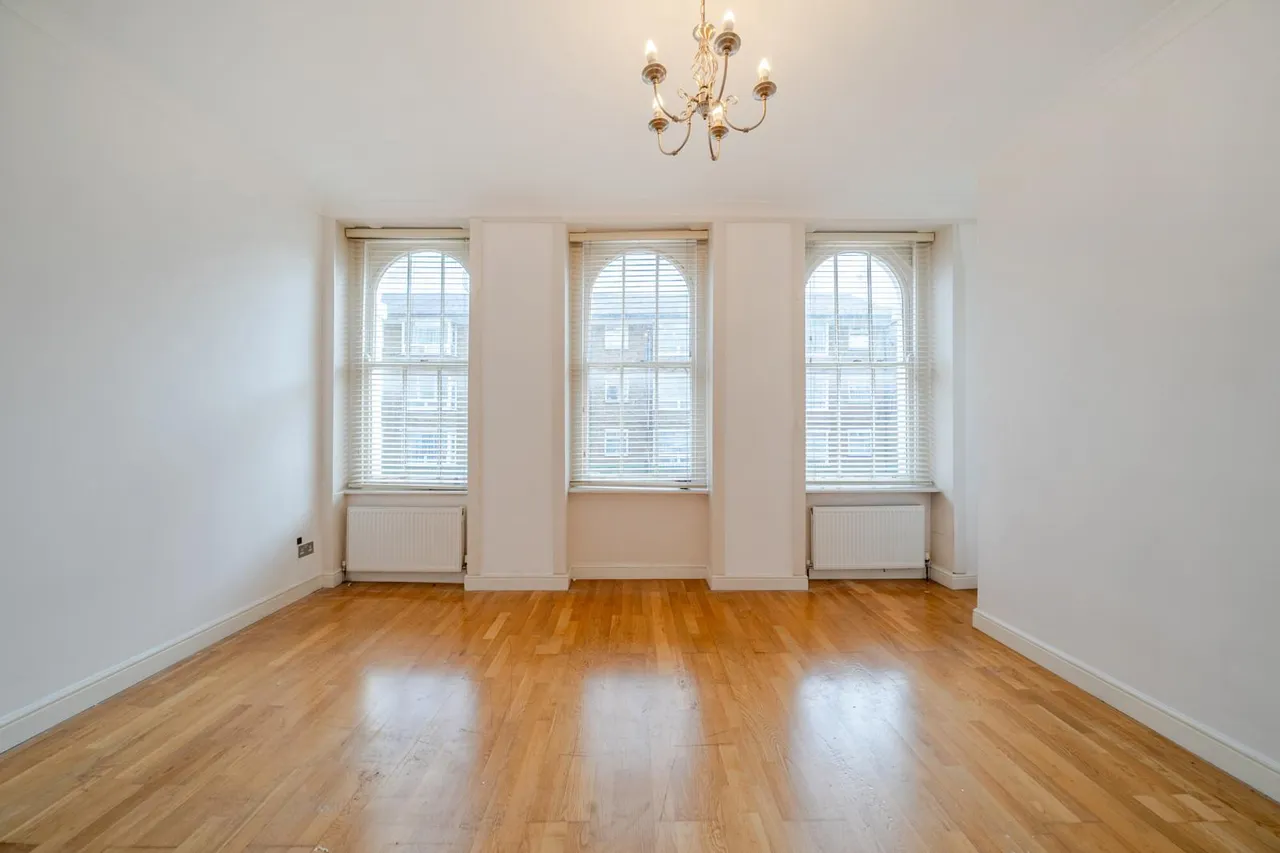 Surrey Square, SE17, photo 10