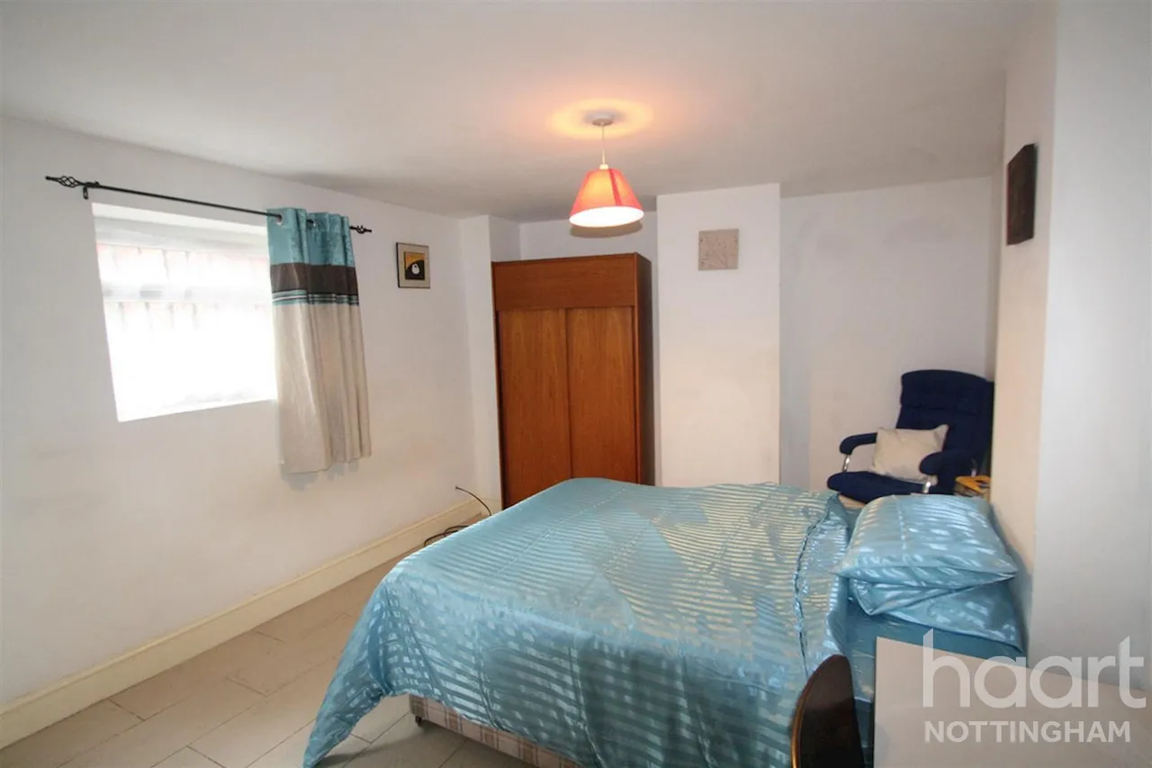 1 bed flat to rent, Church Street, NG6