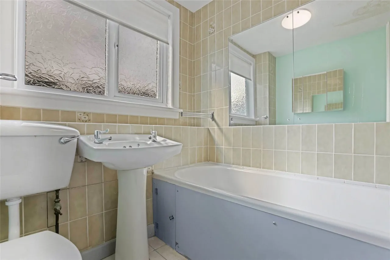 Forth Crescent, Mossneuk, East Kilbride, South Lanarkshire, G75, photo 6