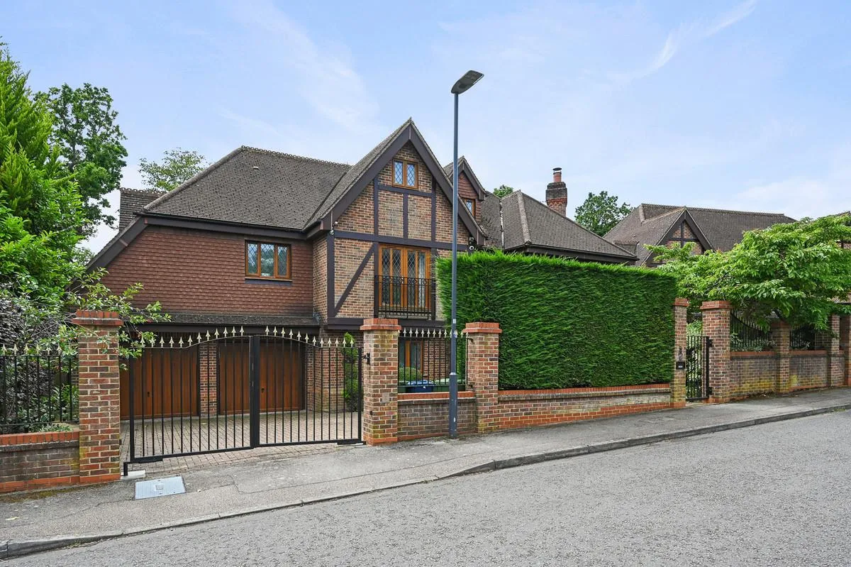 Cherry Tree Way, Stanmore, HA7, photo 2