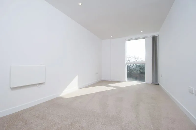 The Heart, Walton-On-Thames KT12 1GB, photo 6