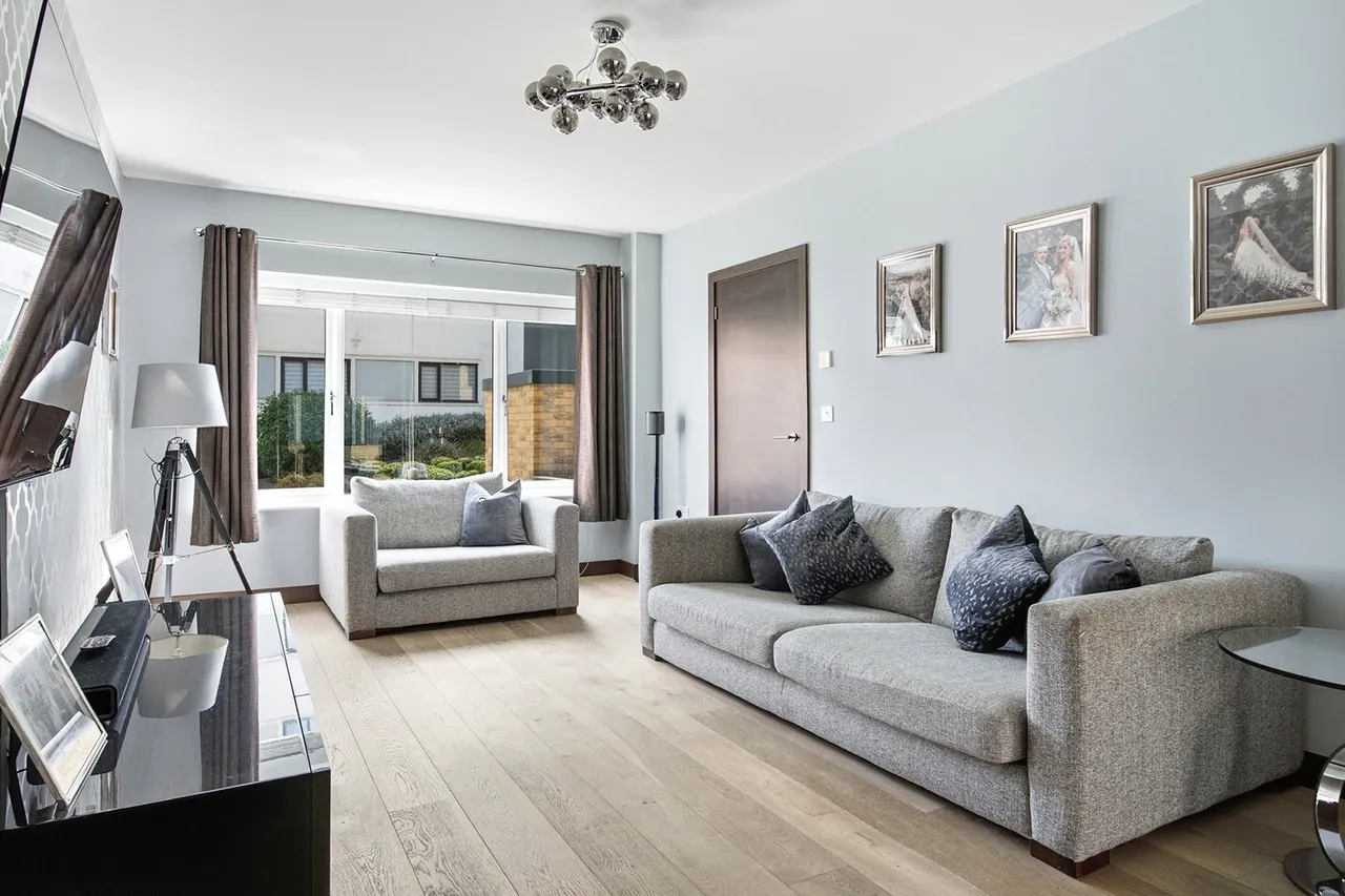 Stanley Kubrick Road, Denham, UB9, photo 12