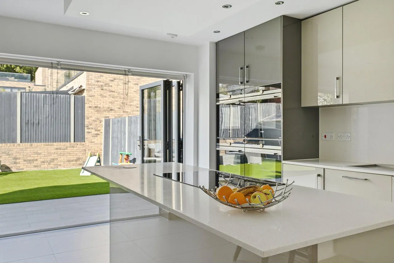 Stanley Kubrick Road, Denham, UB9, photo 18