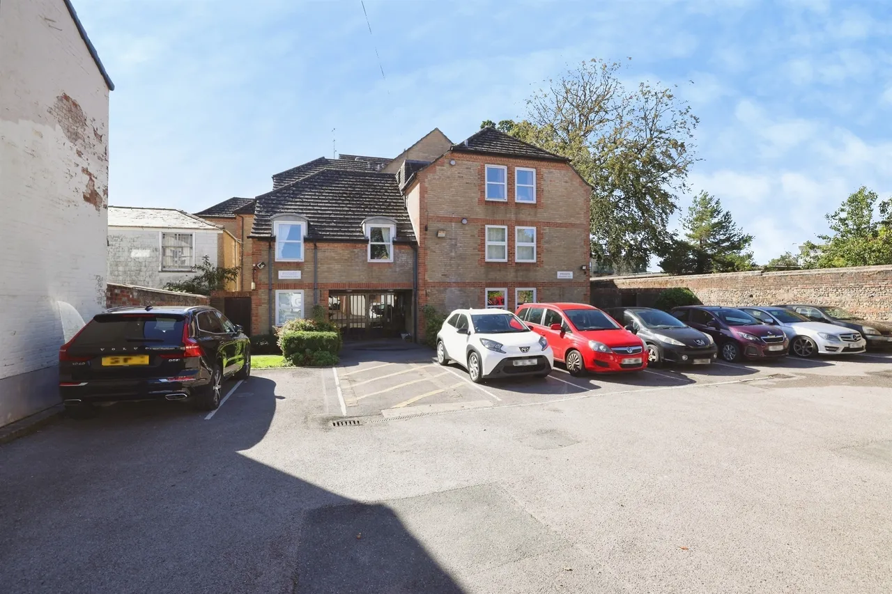 Wilton Road, Salisbury, SP2, photo 5