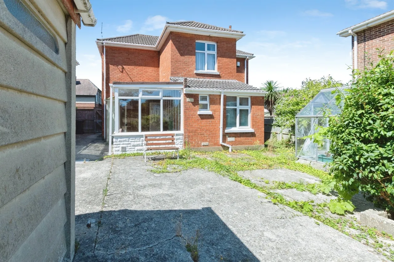 Hood Crescent, Bournemouth, photo 8