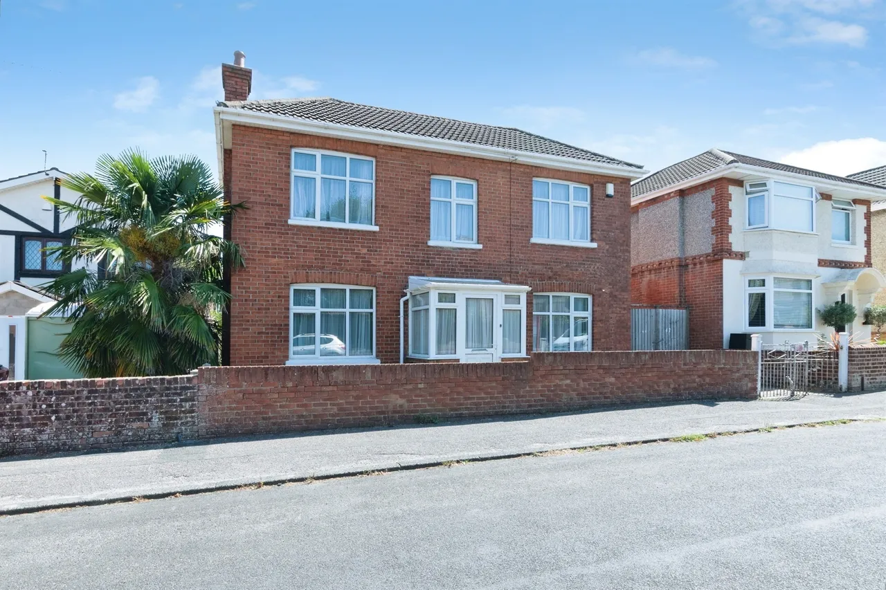 Hood Crescent, Bournemouth, photo 10