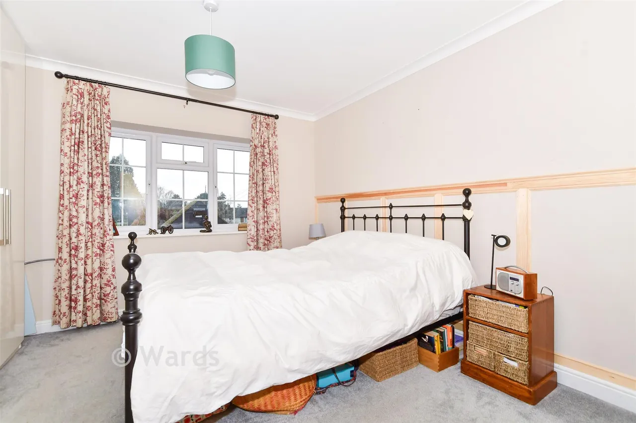 Vicarage Road, Yalding, ME18, photo 10
