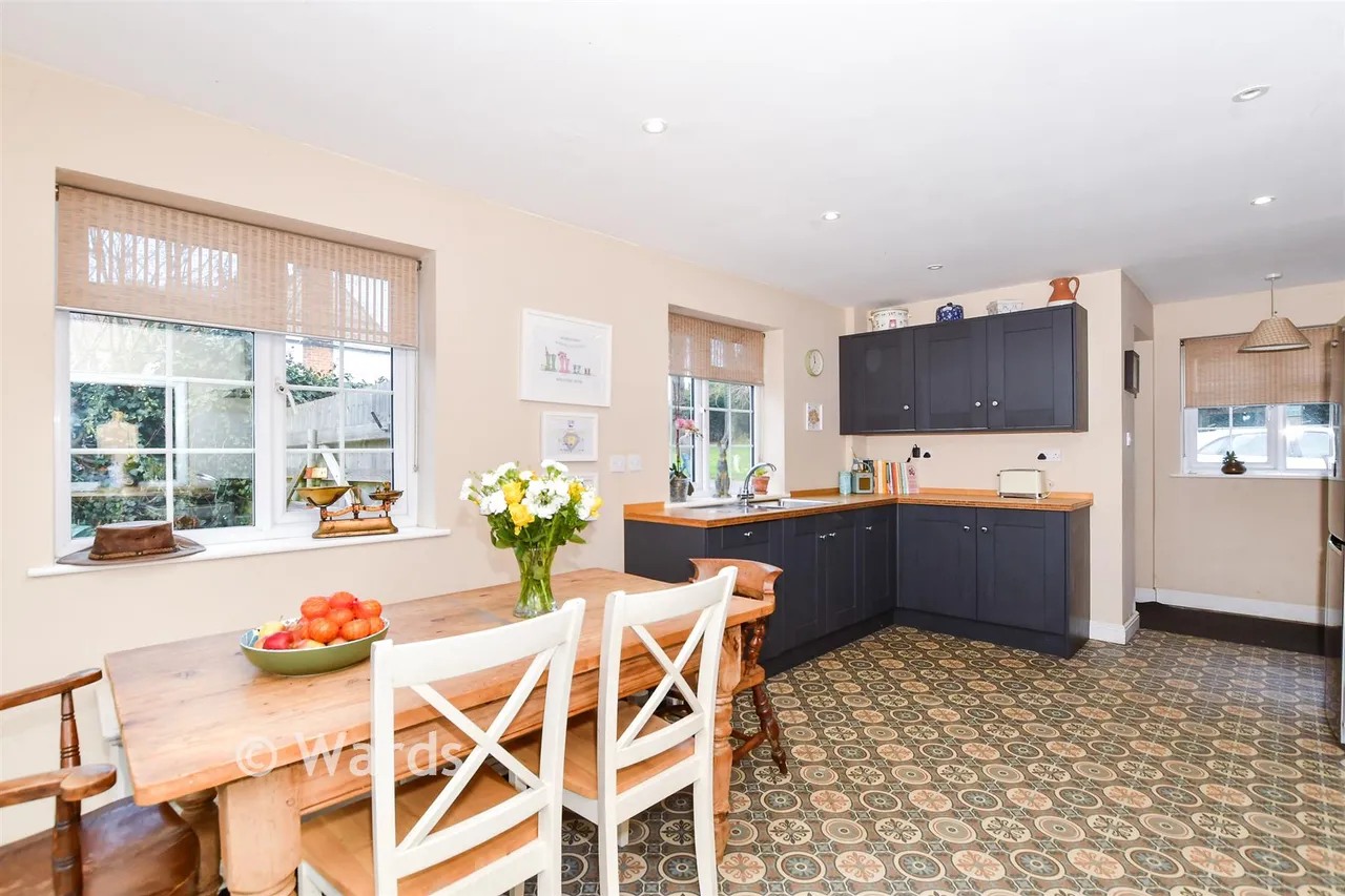 Vicarage Road, Yalding, ME18, photo 9