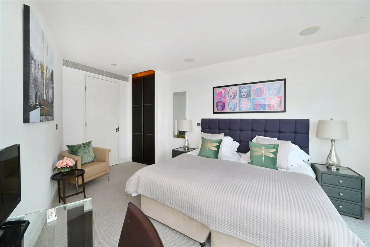 St. George Wharf, London, SW8, photo 12