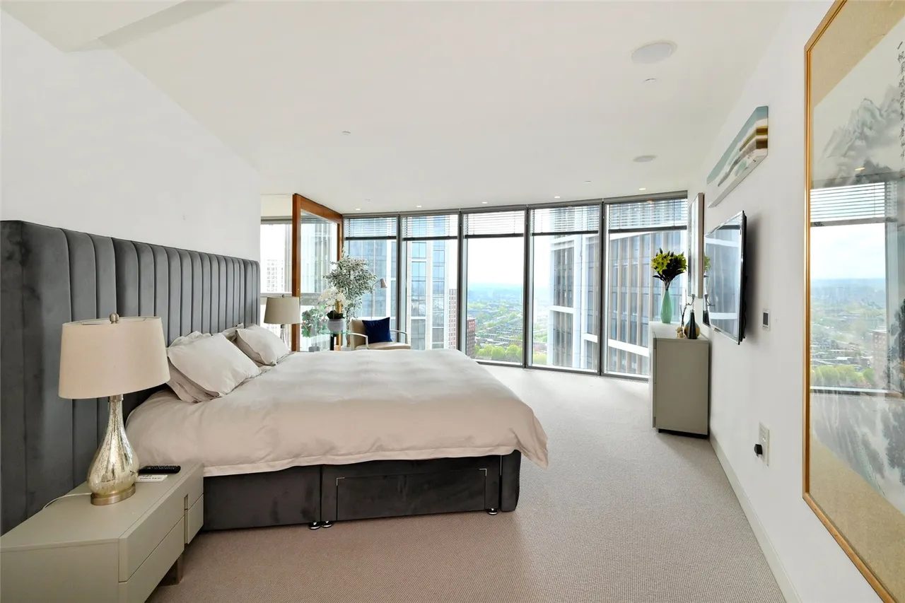 St. George Wharf, London, SW8, photo 10