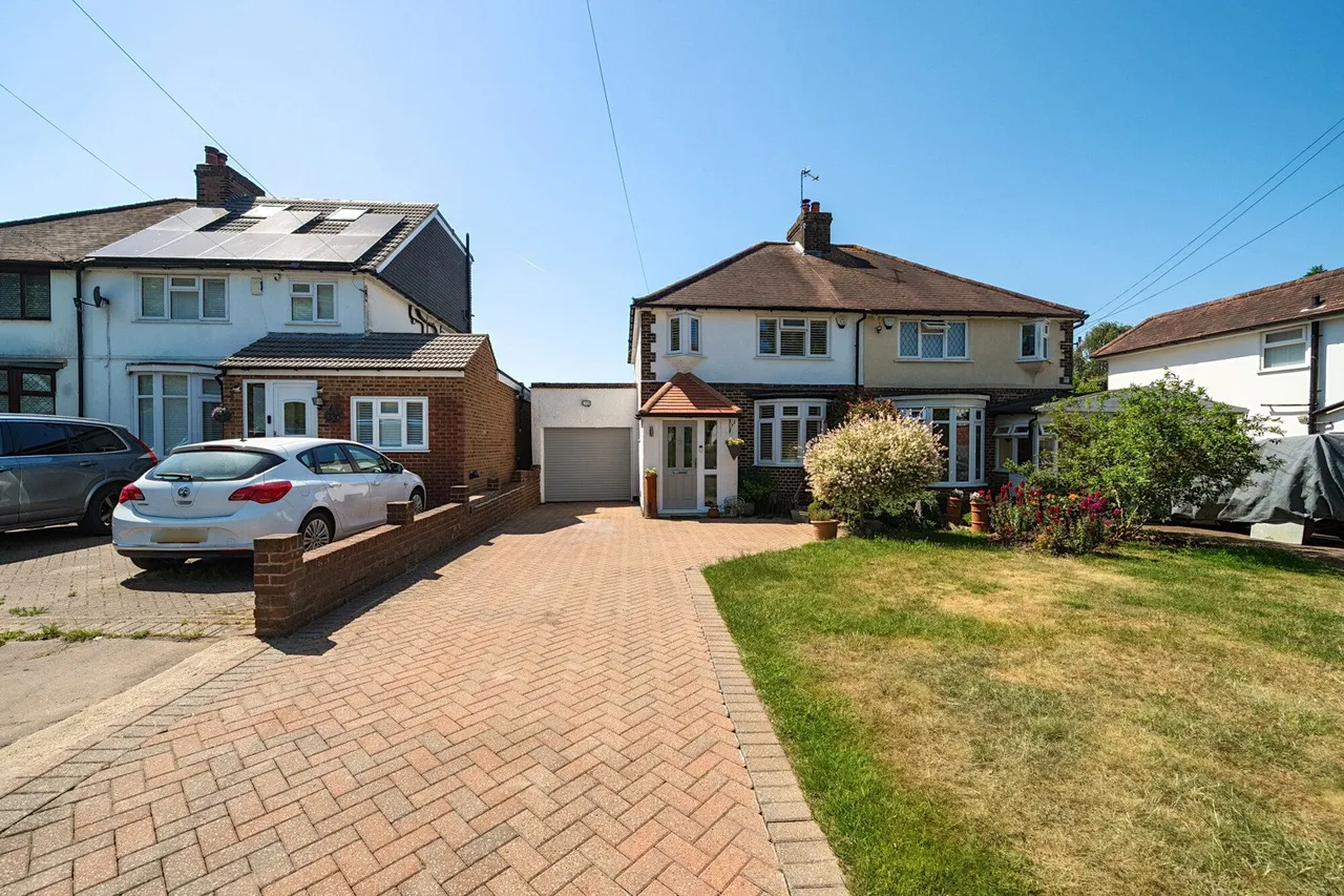 3 bed house for sale — Leaves Green Crescent, BR2