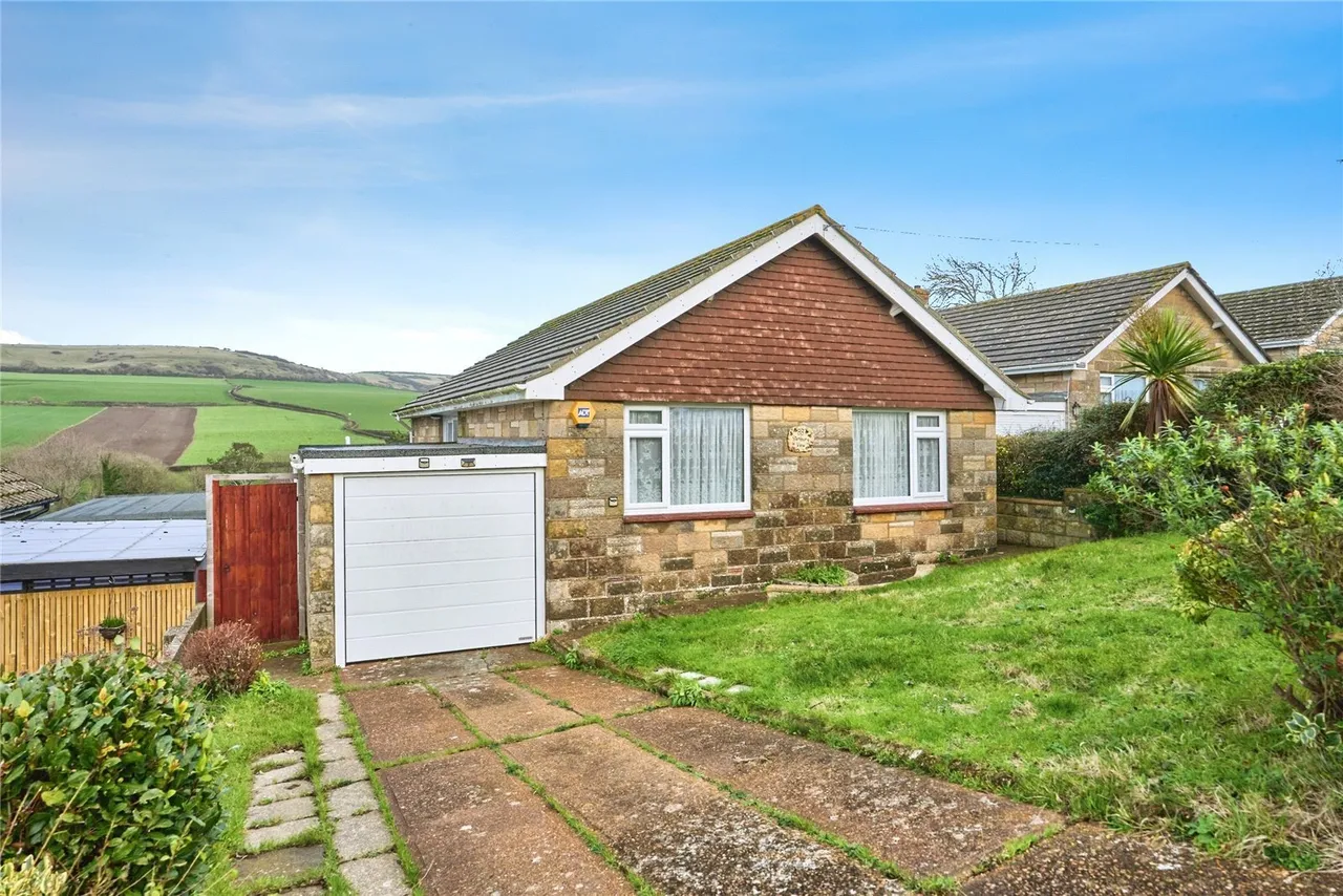 Stenbury View, Wroxall, PO38, photo 2