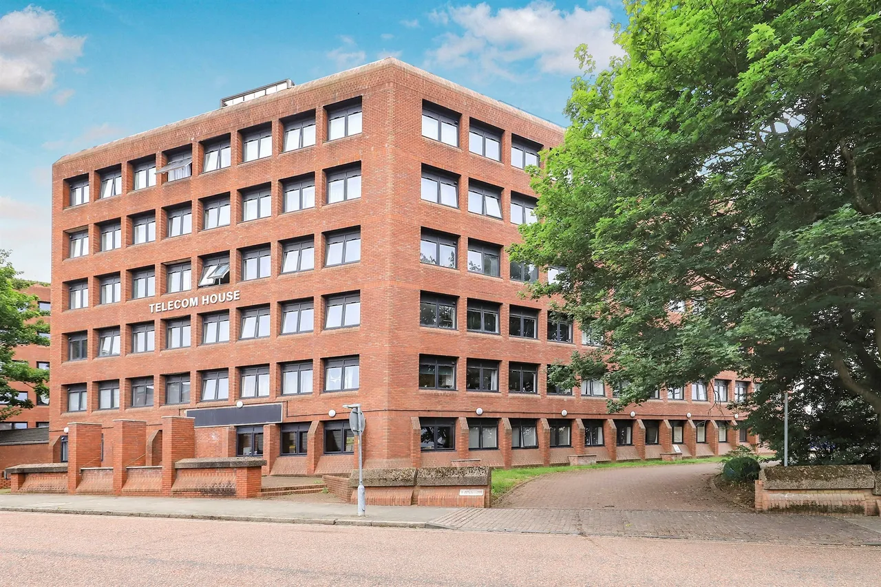 1 bed flat for sale, Church Street, Wolverhampton, WV2