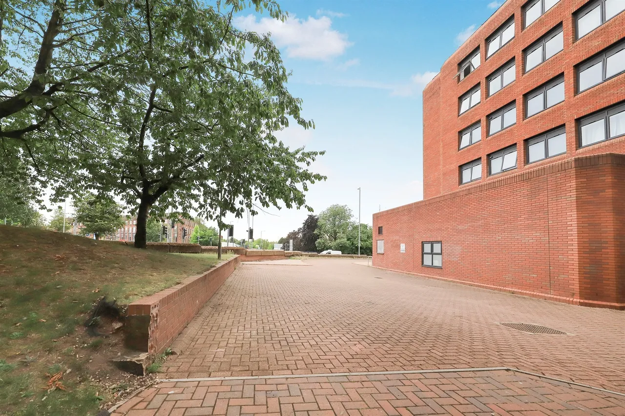 Church Street, Wolverhampton, WV2, photo 14