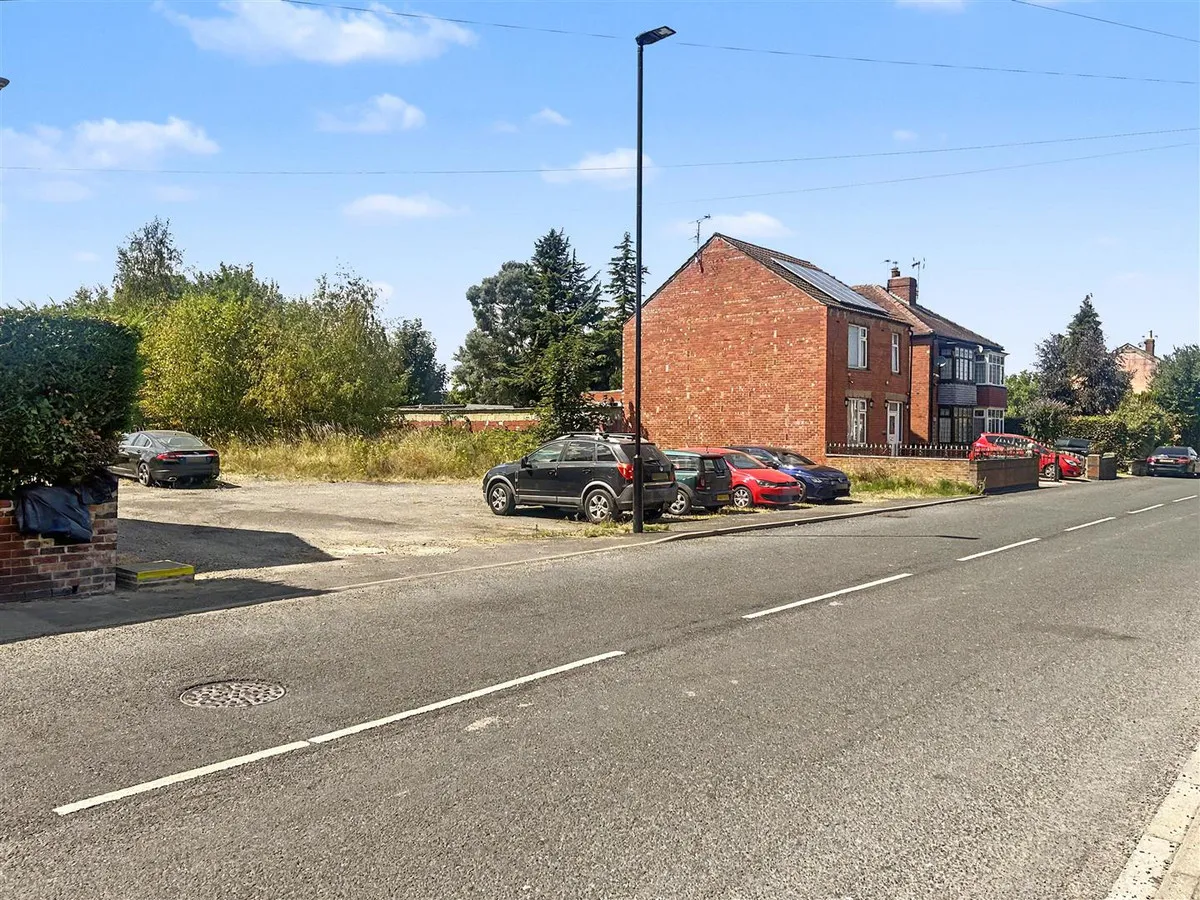 Kenneth Avenue & East Lane, Stainforth Doncaster, DN7, photo 8