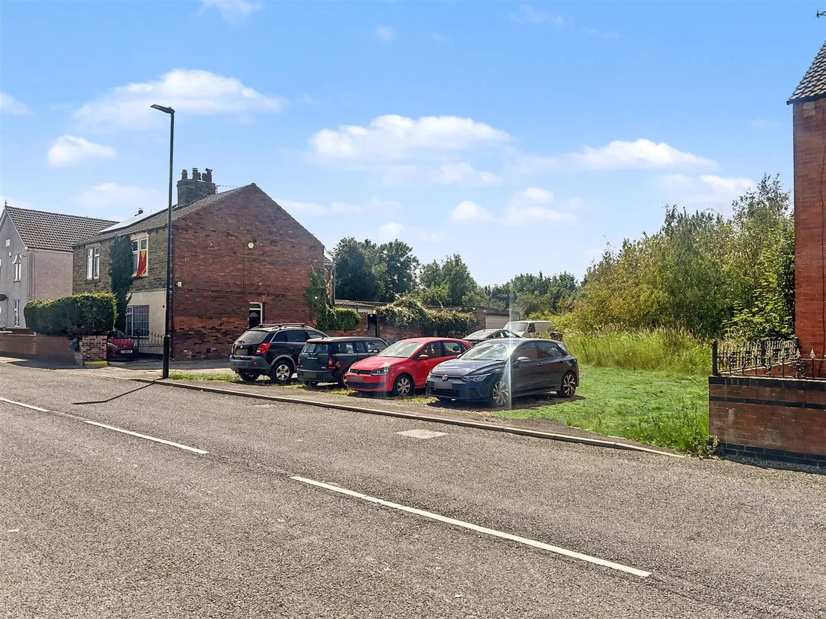 Kenneth Avenue & East Lane, Stainforth Doncaster, DN7, photo 7