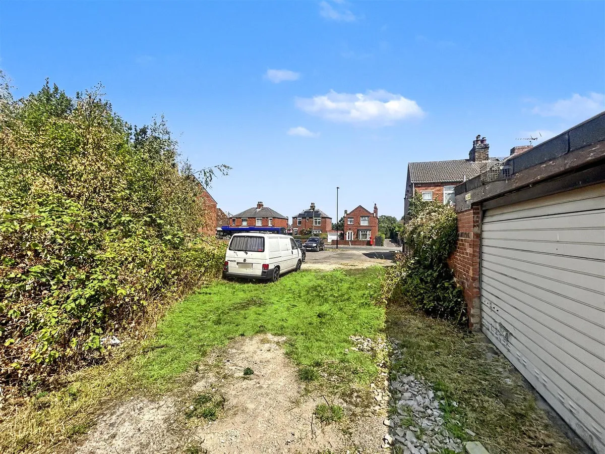 Kenneth Avenue & East Lane, Stainforth Doncaster, DN7, photo 12