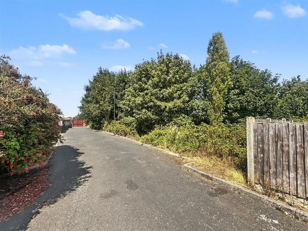 Kenneth Avenue & East Lane, Stainforth Doncaster, DN7, photo 16