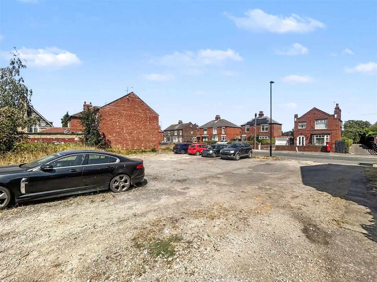Kenneth Avenue & East Lane, Stainforth Doncaster, DN7, photo 3