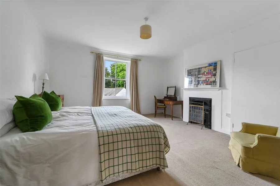 with 6 bedrooms in Sawbridgeworth, CM21, photo 8