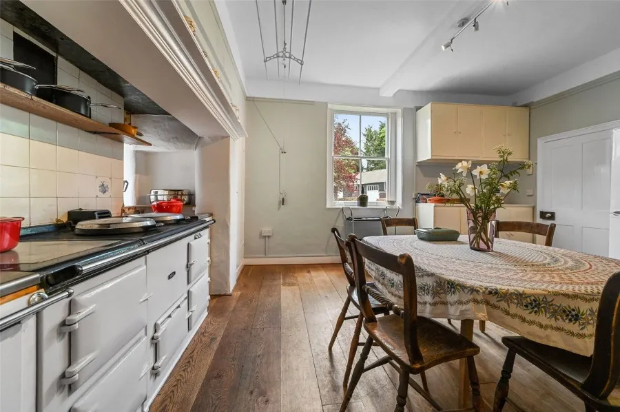 with 6 bedrooms in Sawbridgeworth, CM21, photo 4